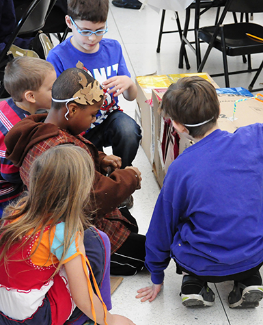 Kids collaborating at the Smart Museum. Photo by Erik L. Peterson.